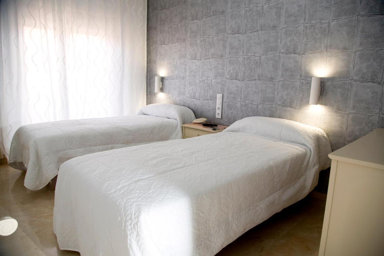 Hotel Reina Victoria Hellín Zewnętrze zdjęcie