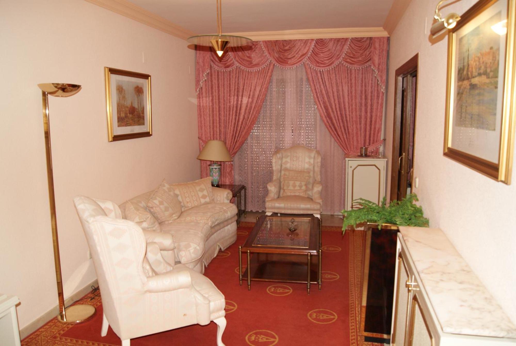 Hotel Reina Victoria Hellín Zewnętrze zdjęcie